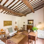 Cosy In Bacchereto With Swimming Pool
