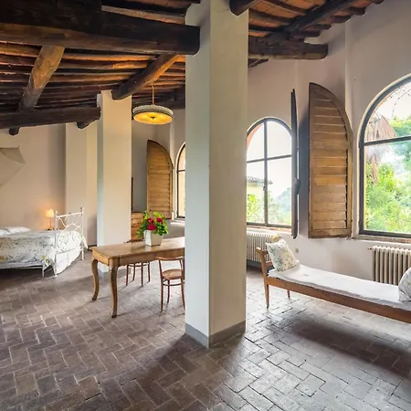 Cosy In Bacchereto With Swimming Pool Карминьяно