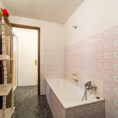 Holiday home Cosy In Bacchereto With Swimming Pool