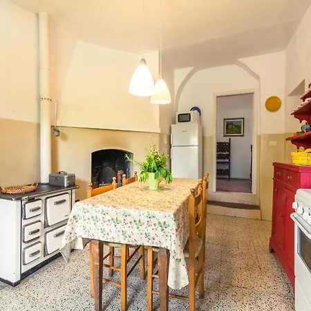 Holiday home Cosy In Bacchereto With Swimming Pool *