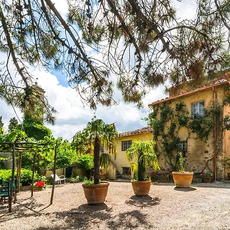 Holiday home Cosy In Bacchereto With Swimming Pool Carmignano