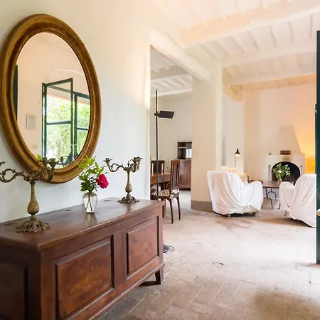 Holiday home Cosy In Bacchereto With Swimming Pool Carmignano
